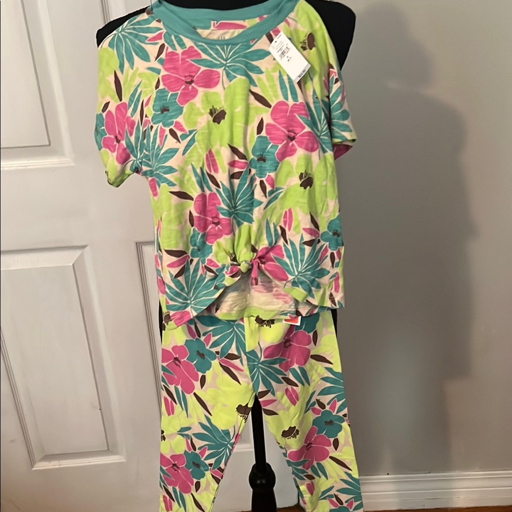 GAP Green and Pink Tropical Pajama Set. NWT